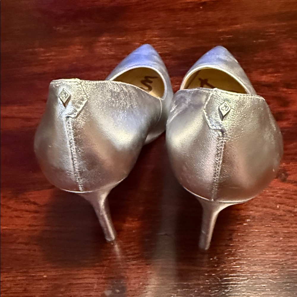 Sam Edelman Metallic Silver Heels 4” heel Size 9 - Picture 3 of 8
